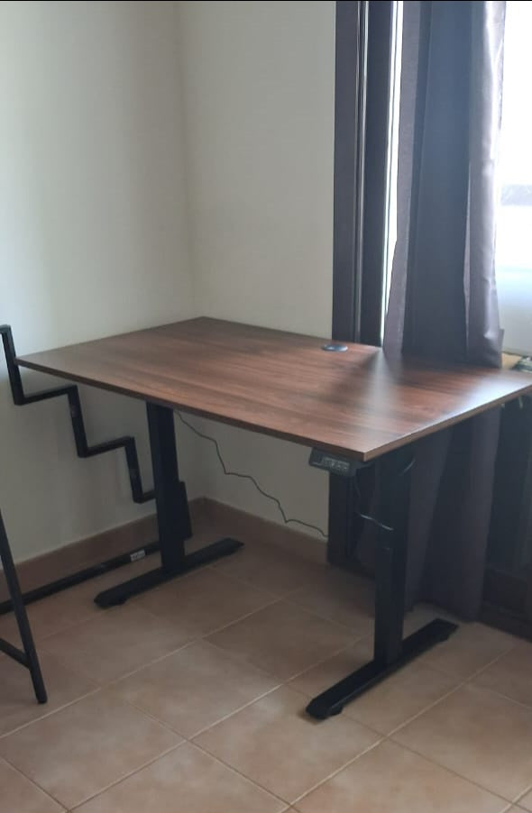 120x70cm Electric Height Adjustable Desk – Ergonomic Sit-Stand(One Piece Tabletop)